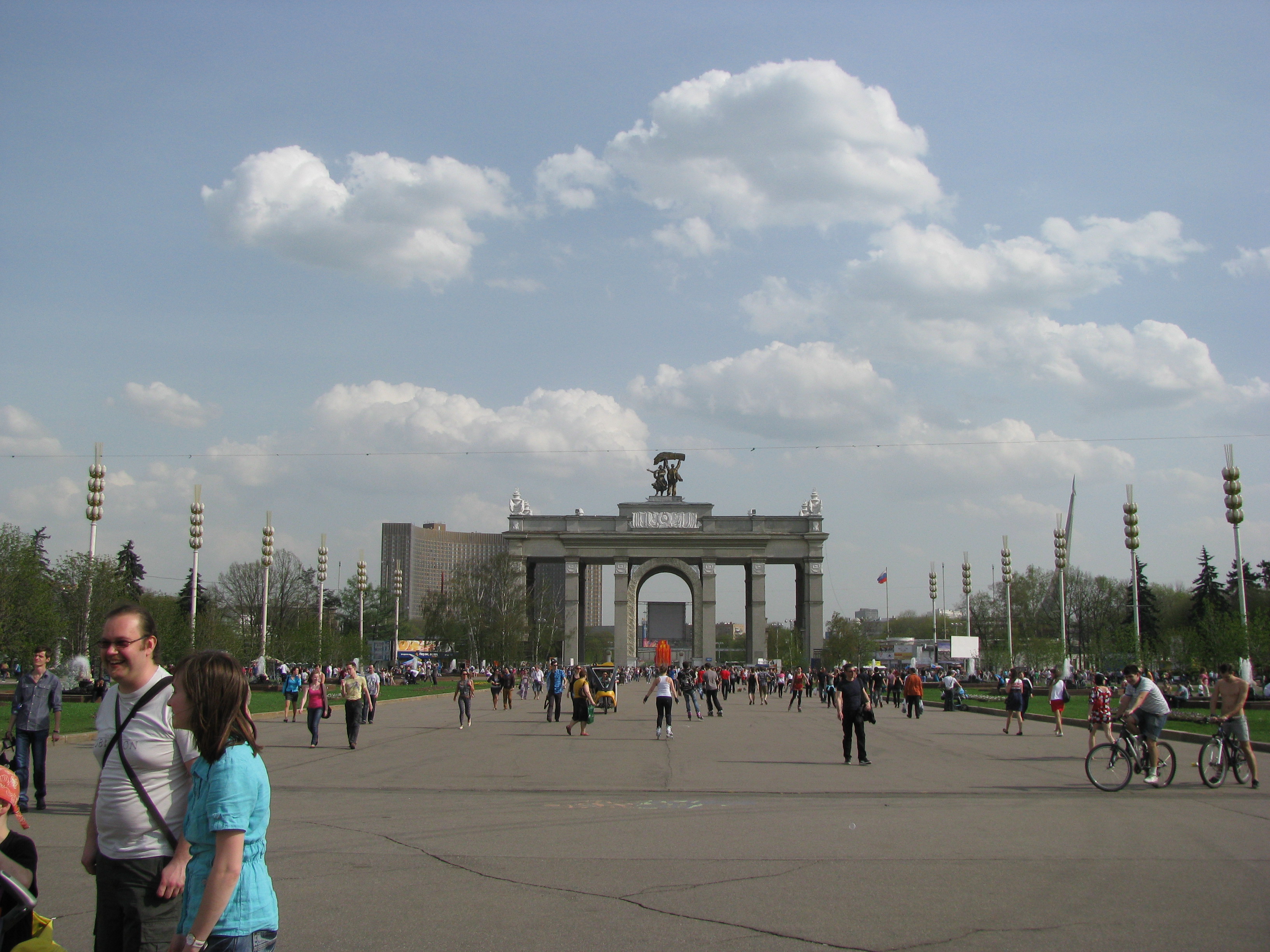 VDNK Entrance from Russian hall